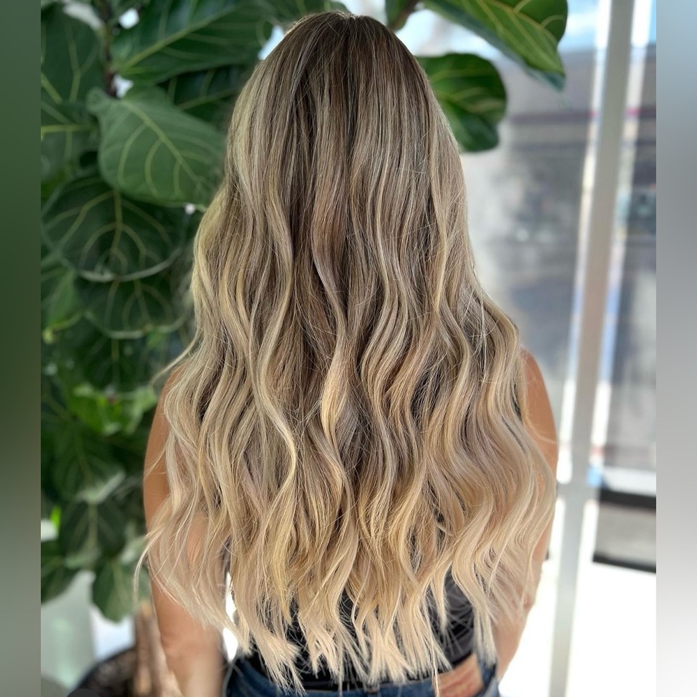 2 rows of 20in Bello Haven hair extensions